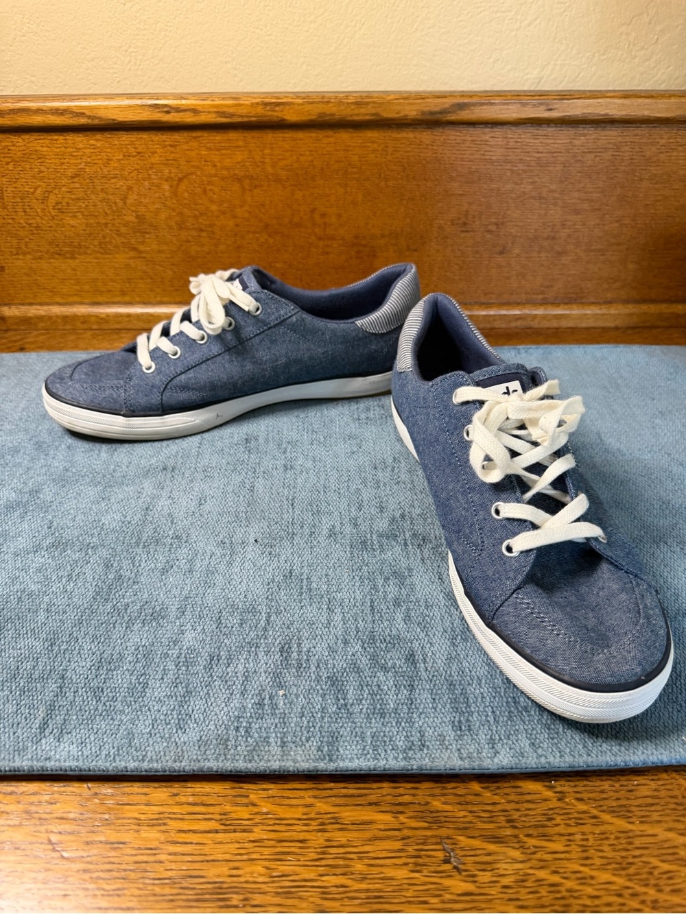 KEDS women’s  Casual Navy Canvas Lace-Up Sneakers size 9.5